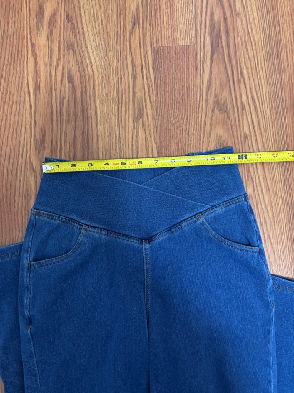 Halara crossover waist pull on flare jeans - Picture 4 of 5